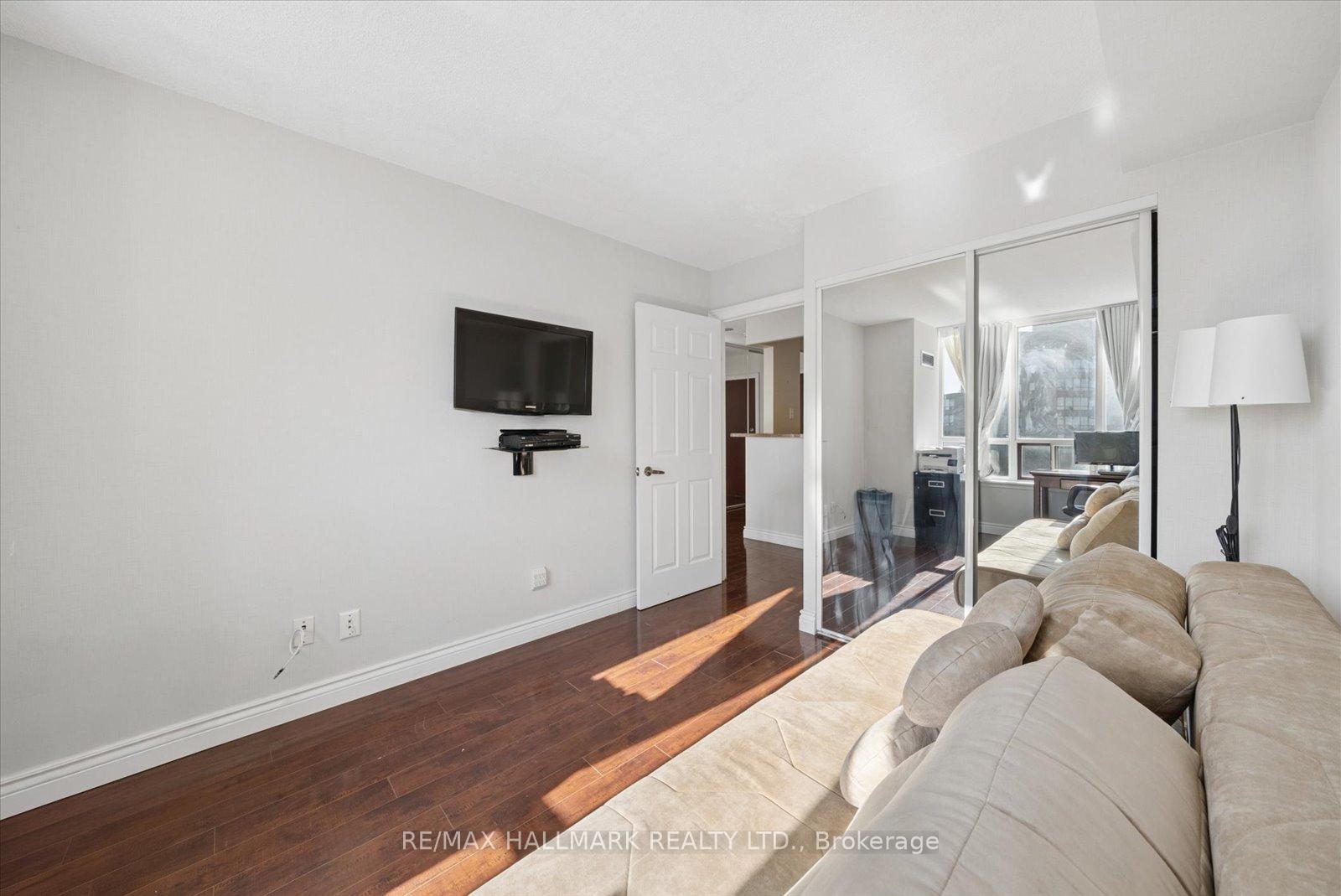 Photo 21 of Unit 512, 81 Townsgate Drive, Vaughan, Crestwood-Springfarm-Yorkhill — HOMEH