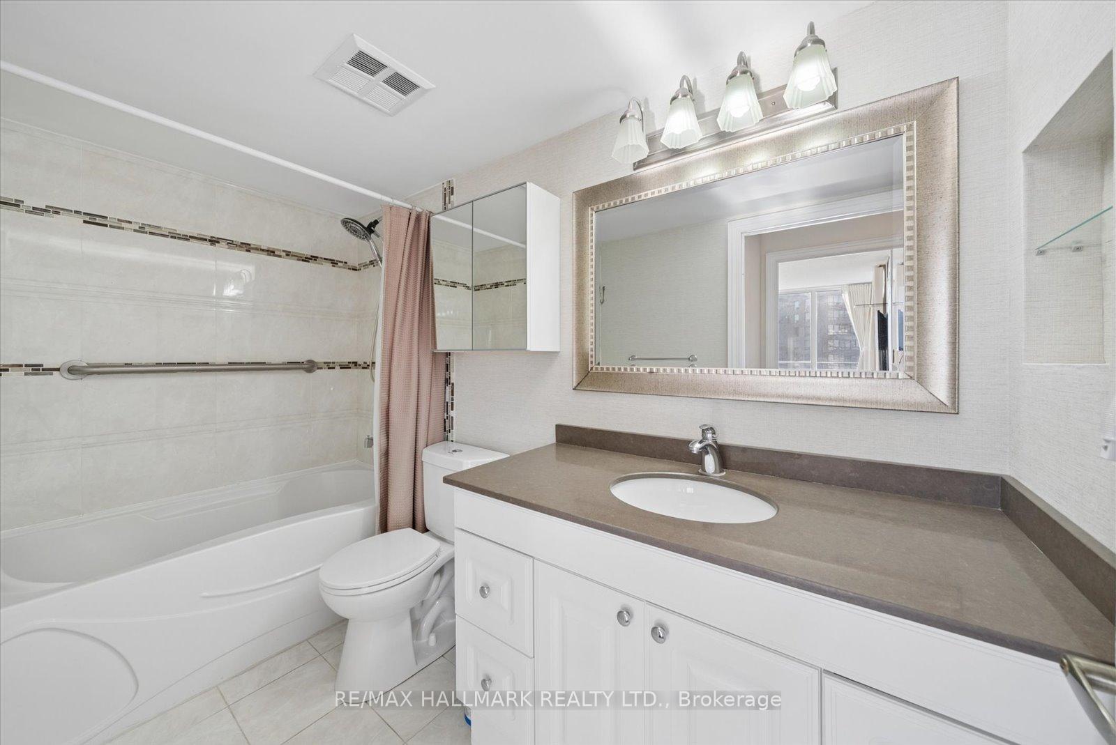 Photo 22 of Unit 512, 81 Townsgate Drive, Vaughan, Crestwood-Springfarm-Yorkhill — HOMEH