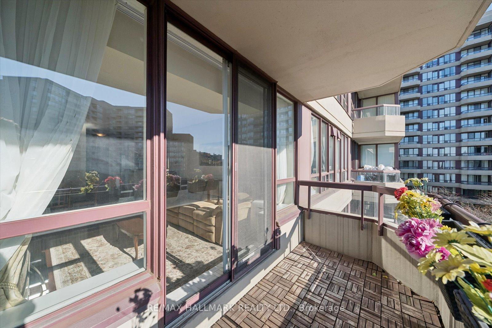 Photo 25 of Unit 512, 81 Townsgate Drive, Vaughan, Crestwood-Springfarm-Yorkhill — HOMEH