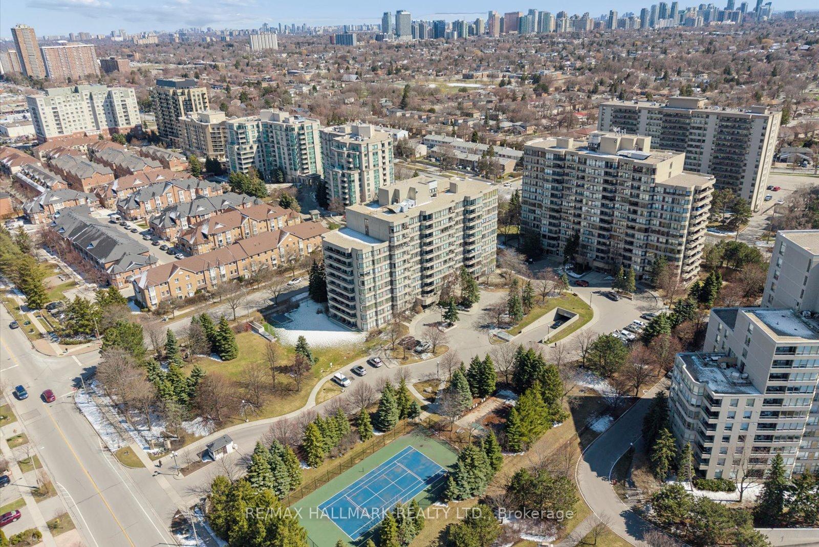 Photo 36 of Unit 512, 81 Townsgate Drive, Vaughan, Crestwood-Springfarm-Yorkhill — HOMEH
