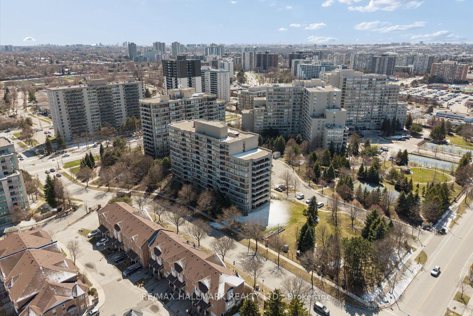 Photo 37 of Unit 512, 81 Townsgate Drive, Vaughan, Crestwood-Springfarm-Yorkhill — HOMEH