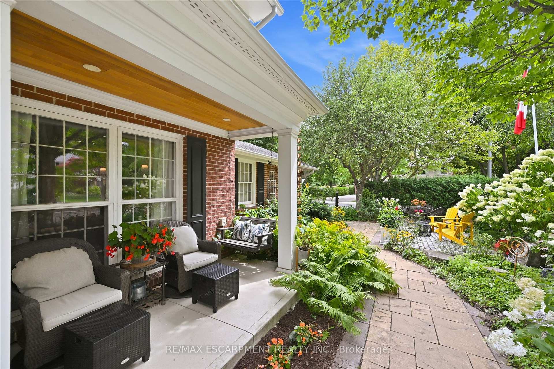 Photo 9 of 247 Linwood Crescent, Burlington, Appleby — HOMEH