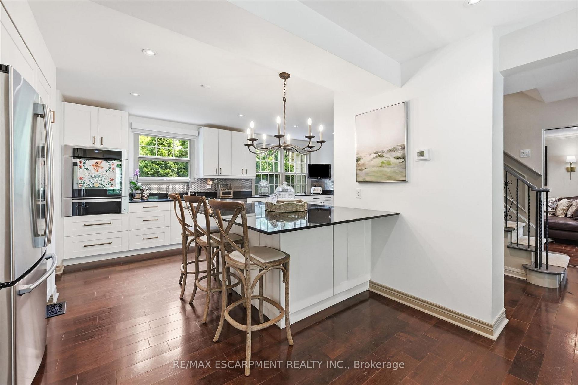 Photo 17 of 247 Linwood Crescent, Burlington, Appleby — HOMEH