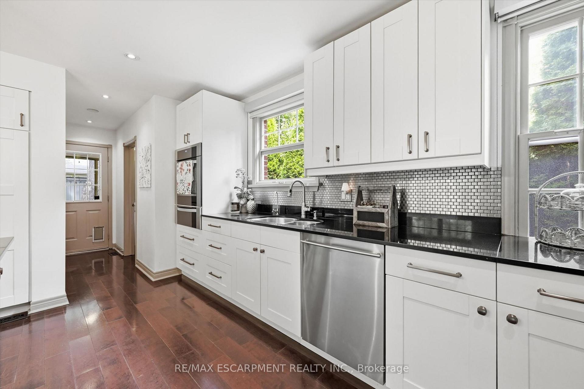 Photo 19 of 247 Linwood Crescent, Burlington, Appleby — HOMEH
