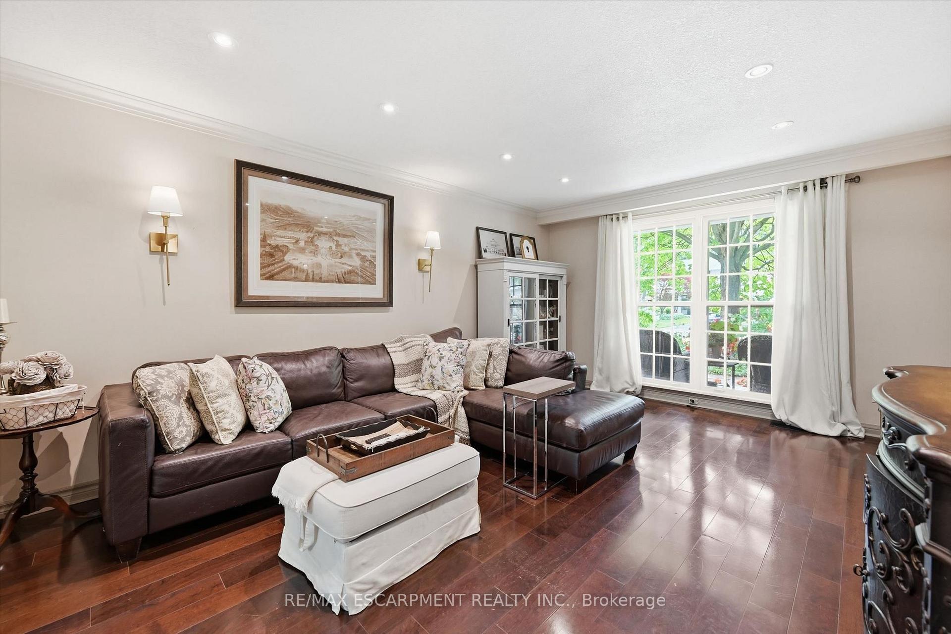 Photo 24 of 247 Linwood Crescent, Burlington, Appleby — HOMEH