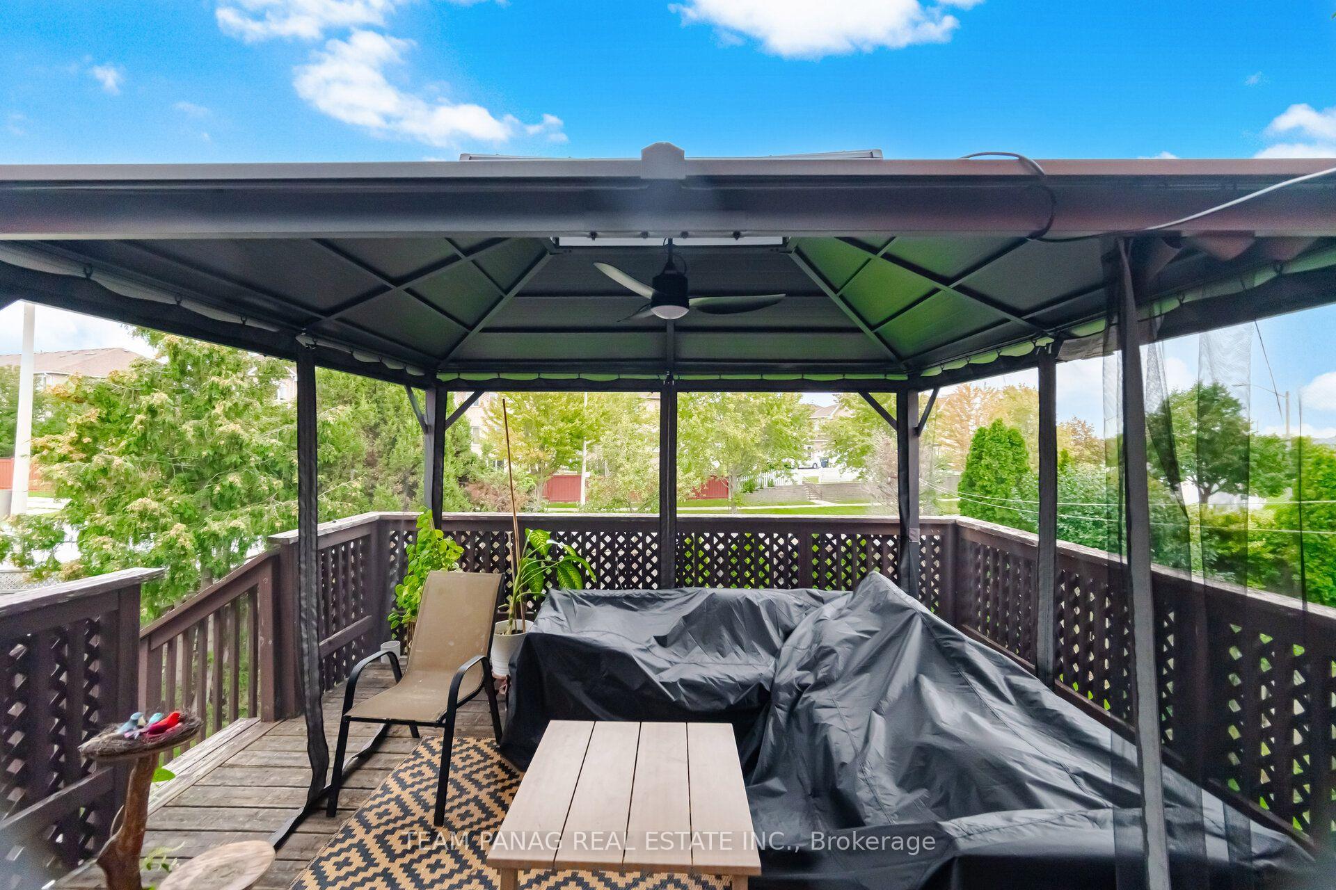 Photo 46 of 129 Bankview Circle, Etobicoke, West Humber-Clairville — HOMEH