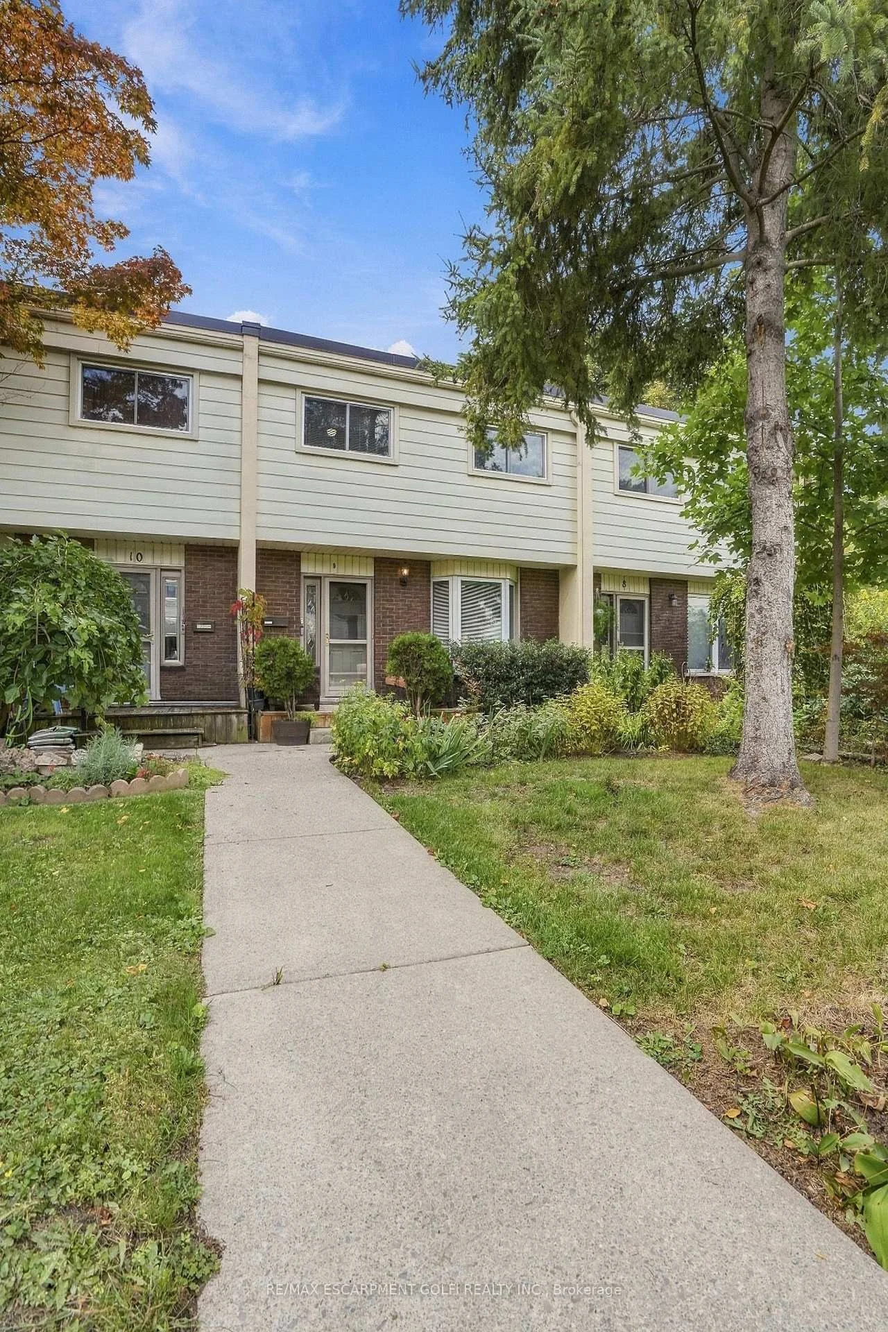 Photo 3 of Unit 9, 199 York Road, Hamilton, Cootes Paradise — HOMEH