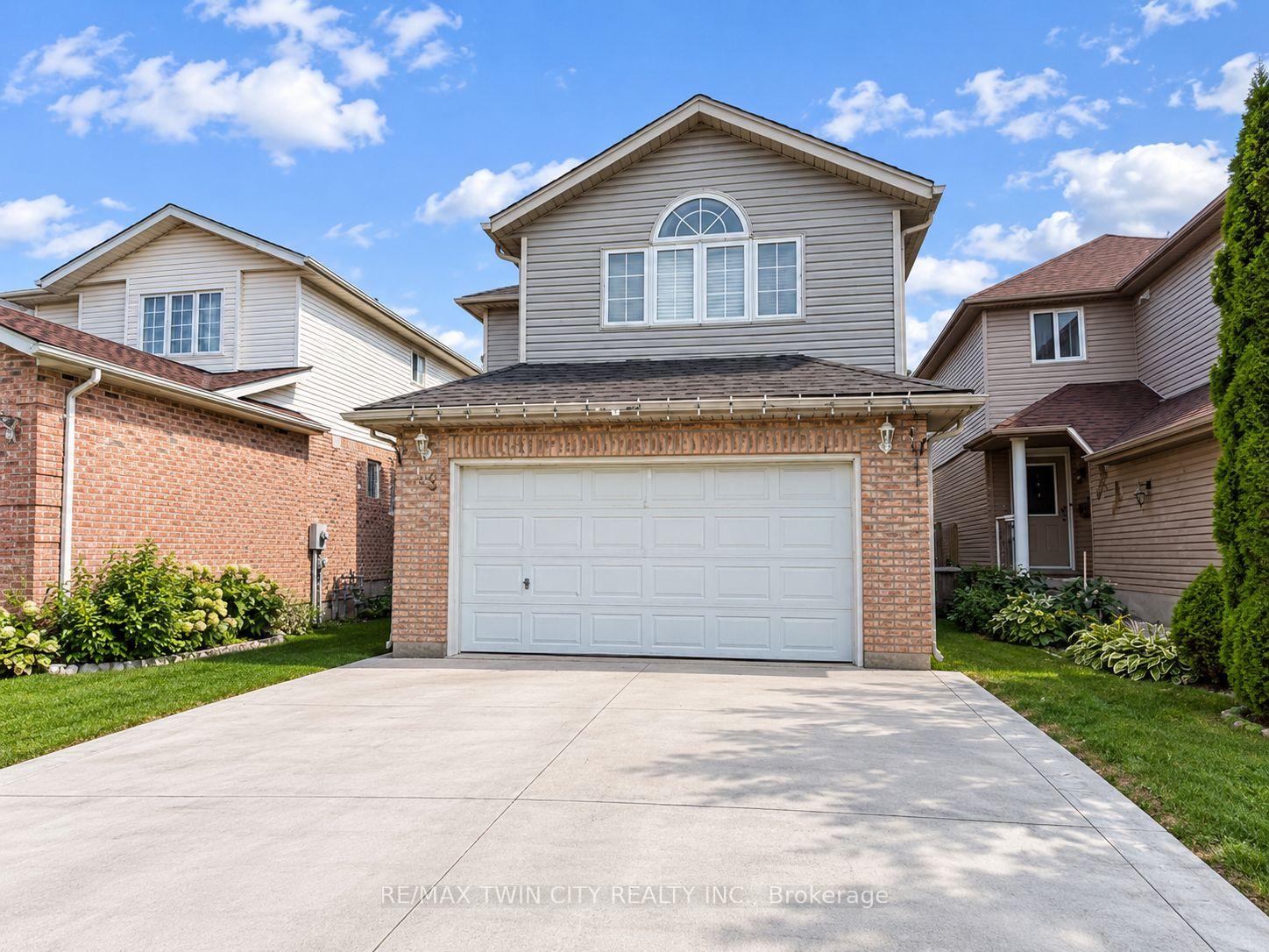 Photo 1 of 63 Orchid Crescent, Kitchener, Larentian West — HOMEH