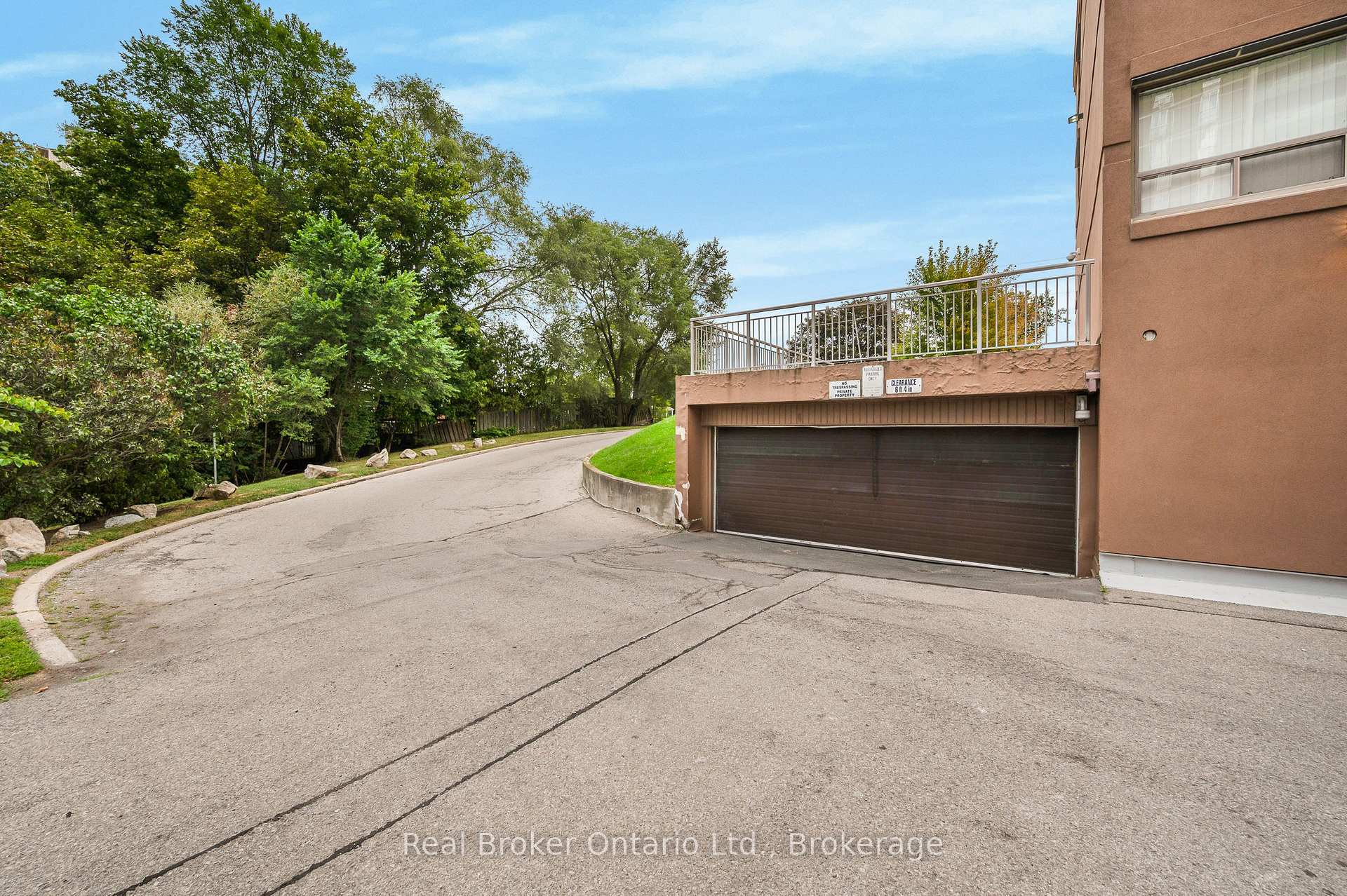 Photo 23 of Unit 802, 1950 Main Street W, Hamilton, Ainslie Wood — HOMEH