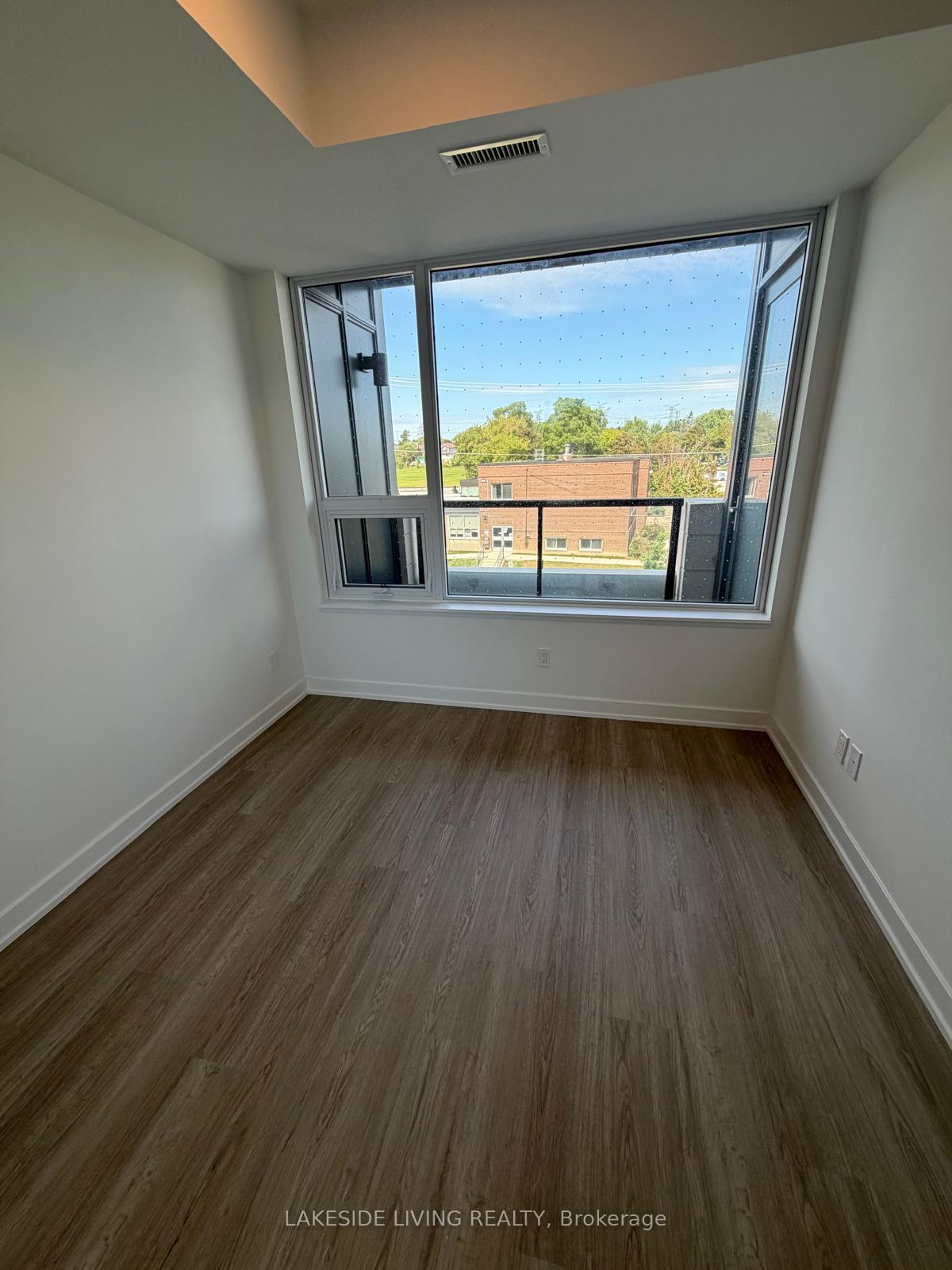 Photo 7 of Unit 309, 8188 Yonge Street, Vaughan, Uplands — HOMEH