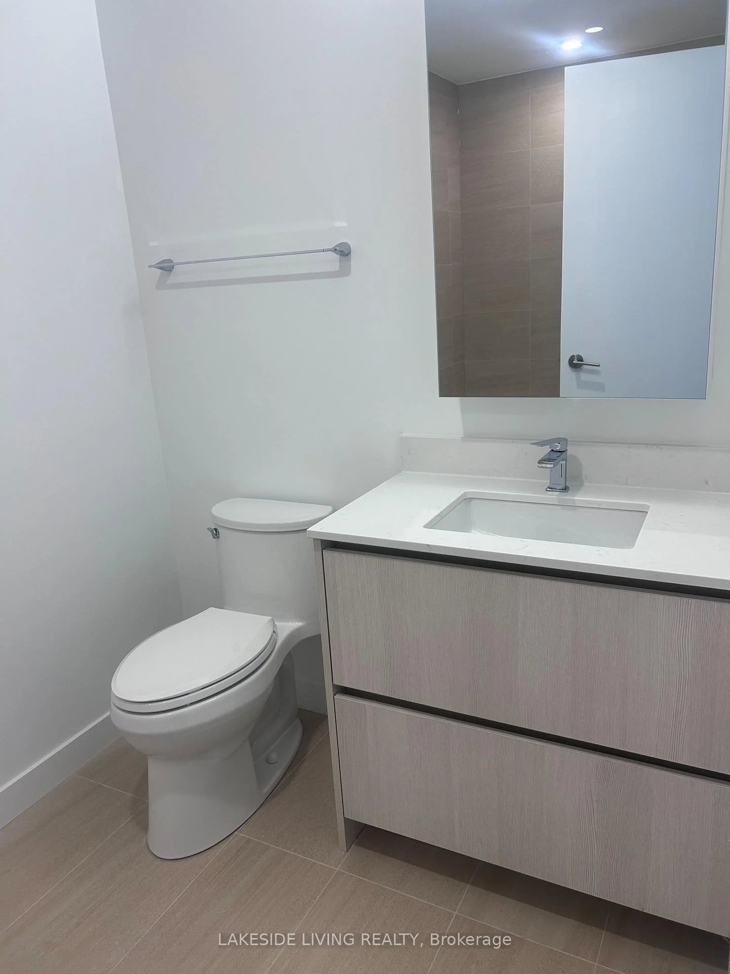 Photo 11 of Unit 309, 8188 Yonge Street, Vaughan, Uplands — HOMEH