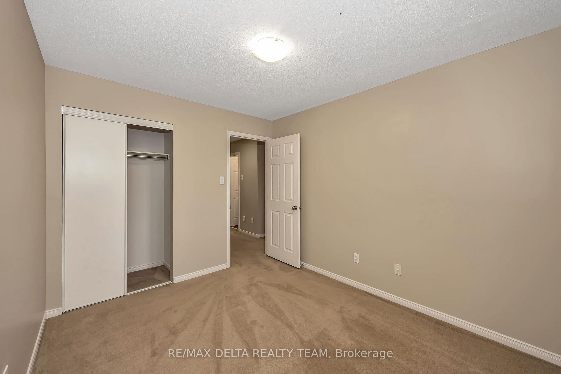 Photo 30 of 253 Cityview Crescent, Ottawa, Springridge/East Village — HOMEH