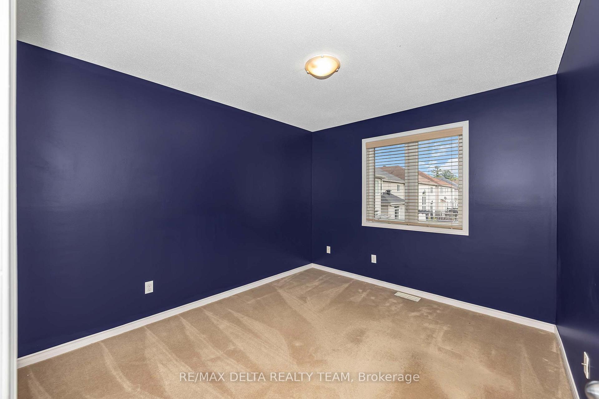 Photo 31 of 253 Cityview Crescent, Ottawa, Springridge/East Village — HOMEH