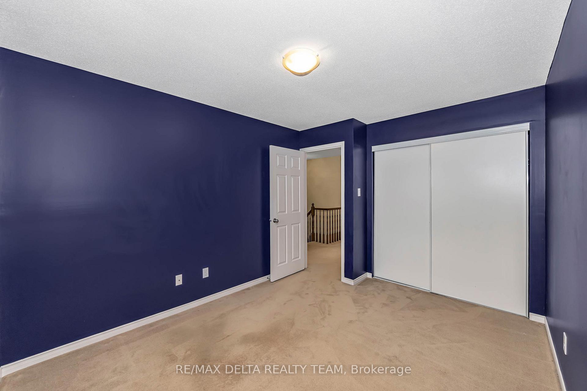 Photo 32 of 253 Cityview Crescent, Ottawa, Springridge/East Village — HOMEH