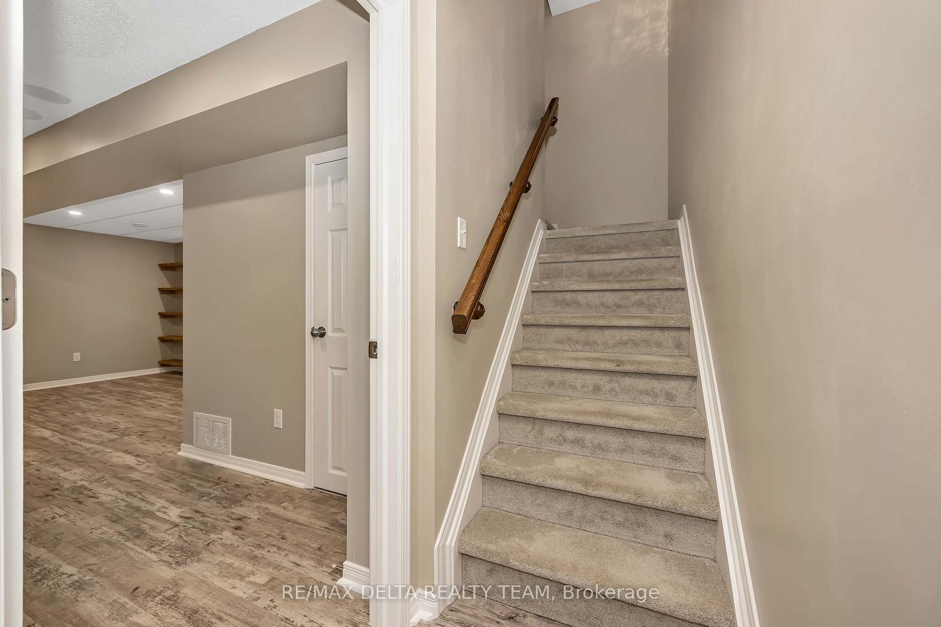 Photo 35 of 253 Cityview Crescent, Ottawa, Springridge/East Village — HOMEH