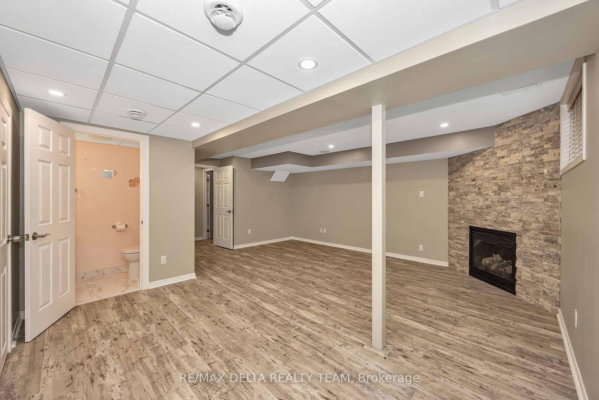 Photo 41 of 253 Cityview Crescent, Ottawa, Springridge/East Village — HOMEH