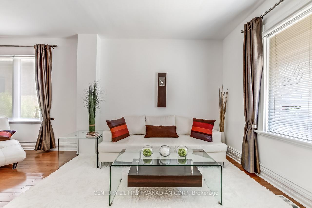 Photo 6 of 103 Edward Street, London, South F — HOMEH