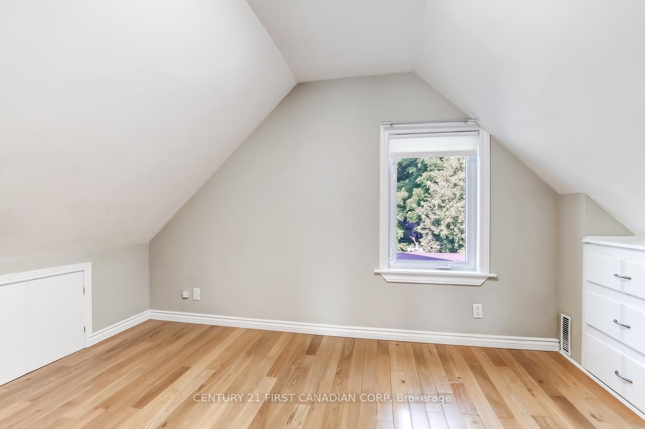 Photo 13 of 103 Edward Street, London, South F — HOMEH