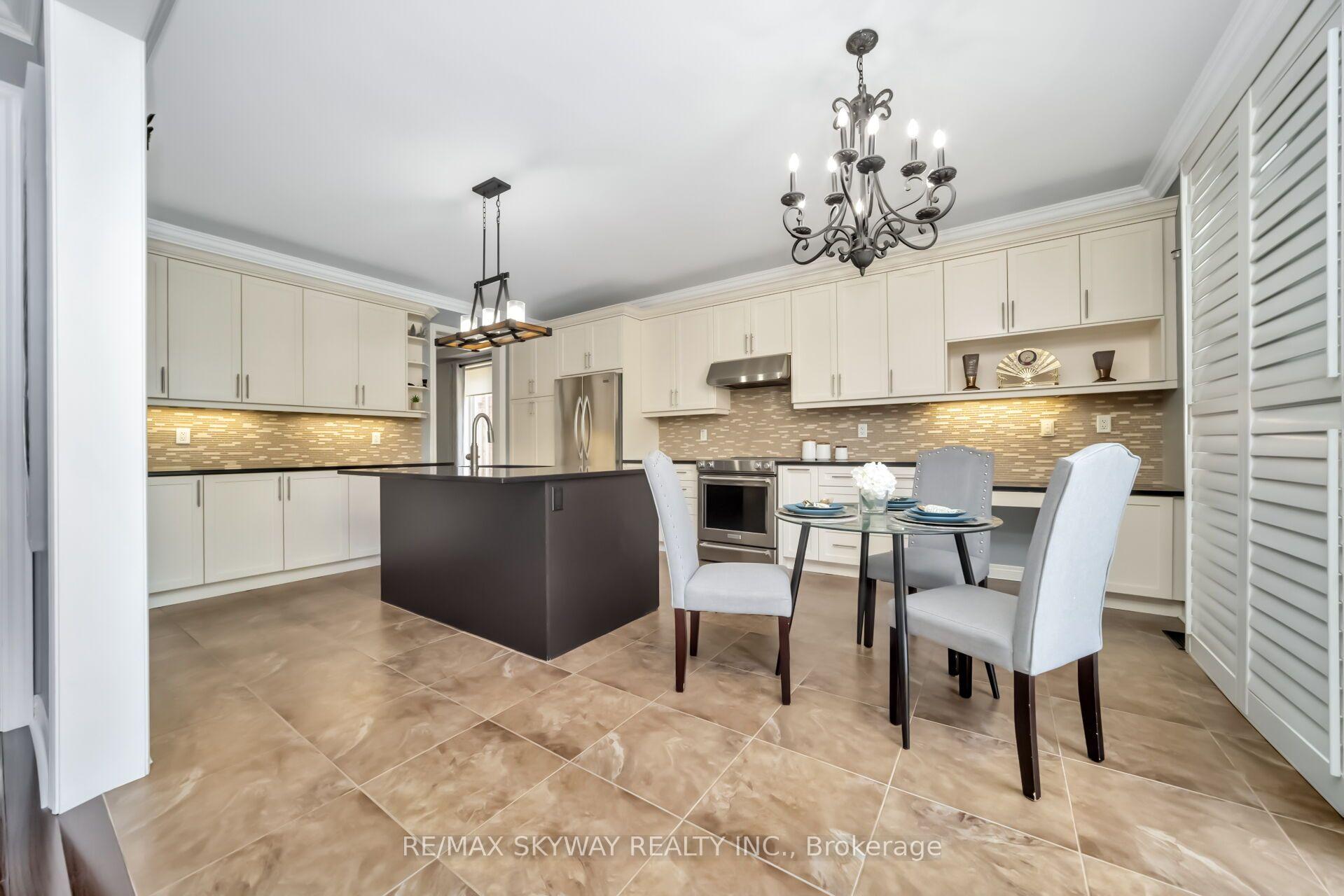 Photo 11 of 51 Learmont Avenue, Caledon, Rural Caledon — HOMEH