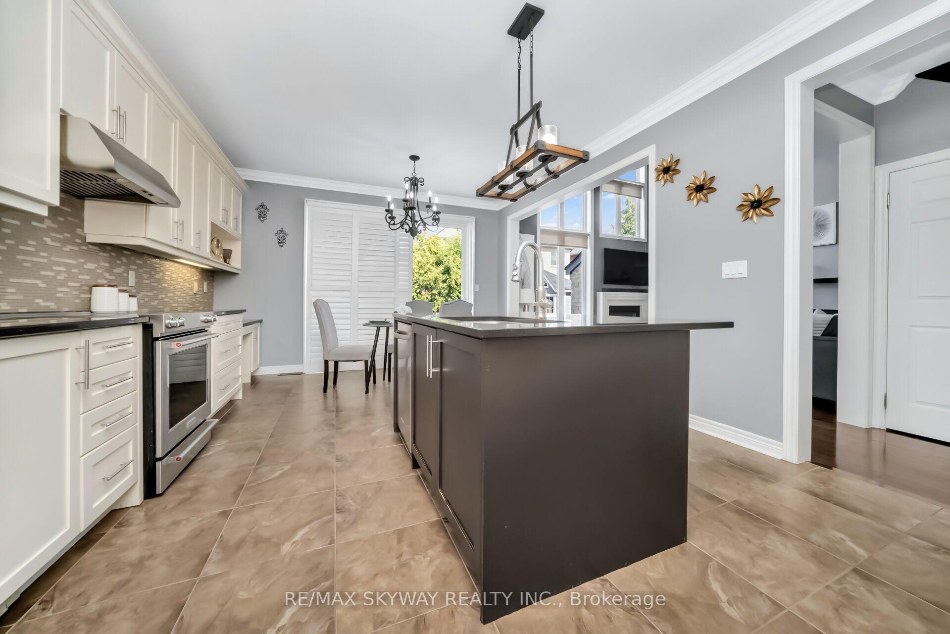 Photo 15 of 51 Learmont Avenue, Caledon, Rural Caledon — HOMEH