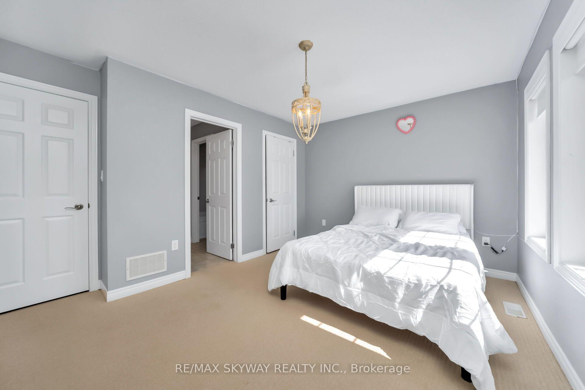 Photo 31 of 51 Learmont Avenue, Caledon, Rural Caledon — HOMEH