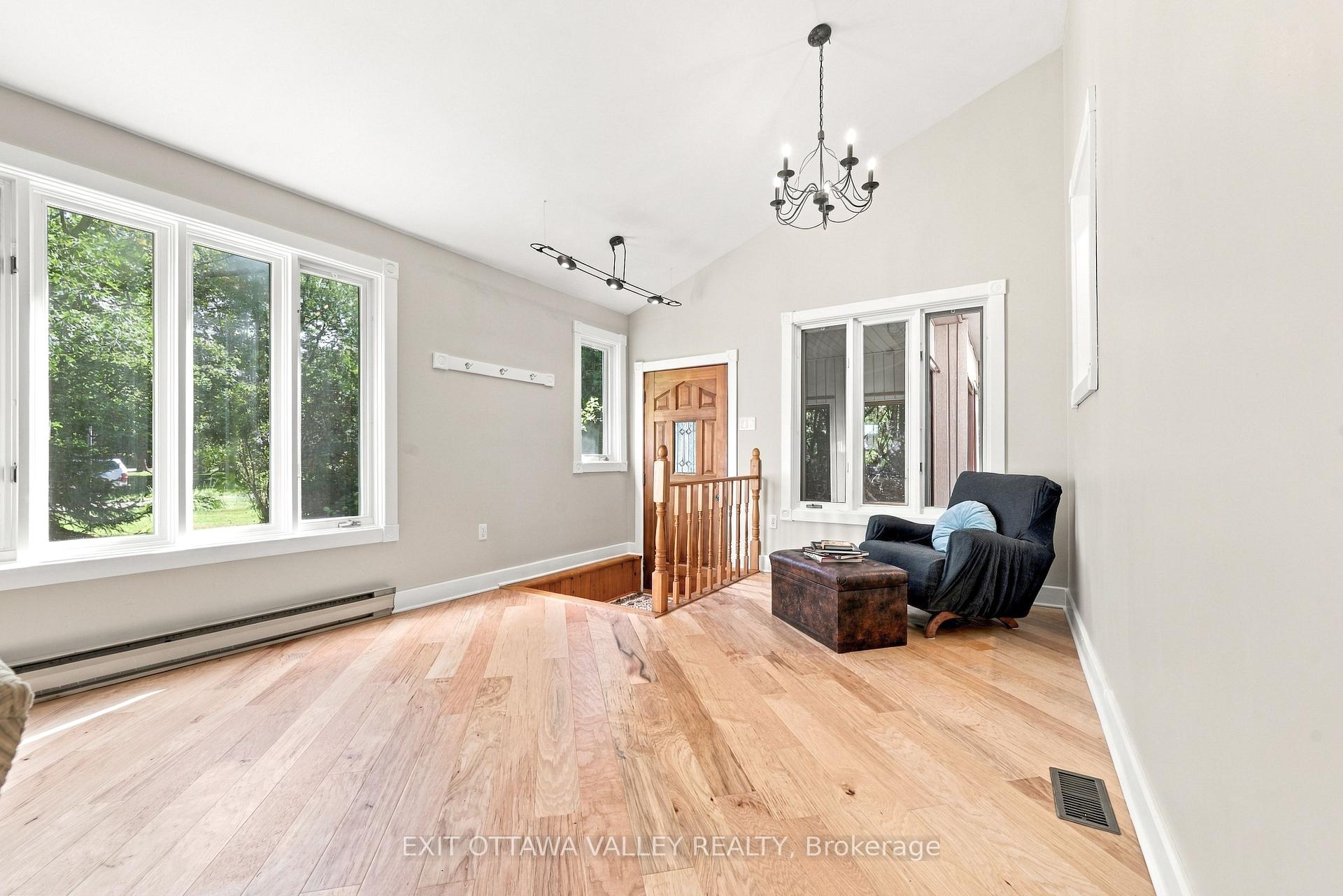 Photo 5 of 5 Silvie Street, Deep River, Deep River — HOMEH