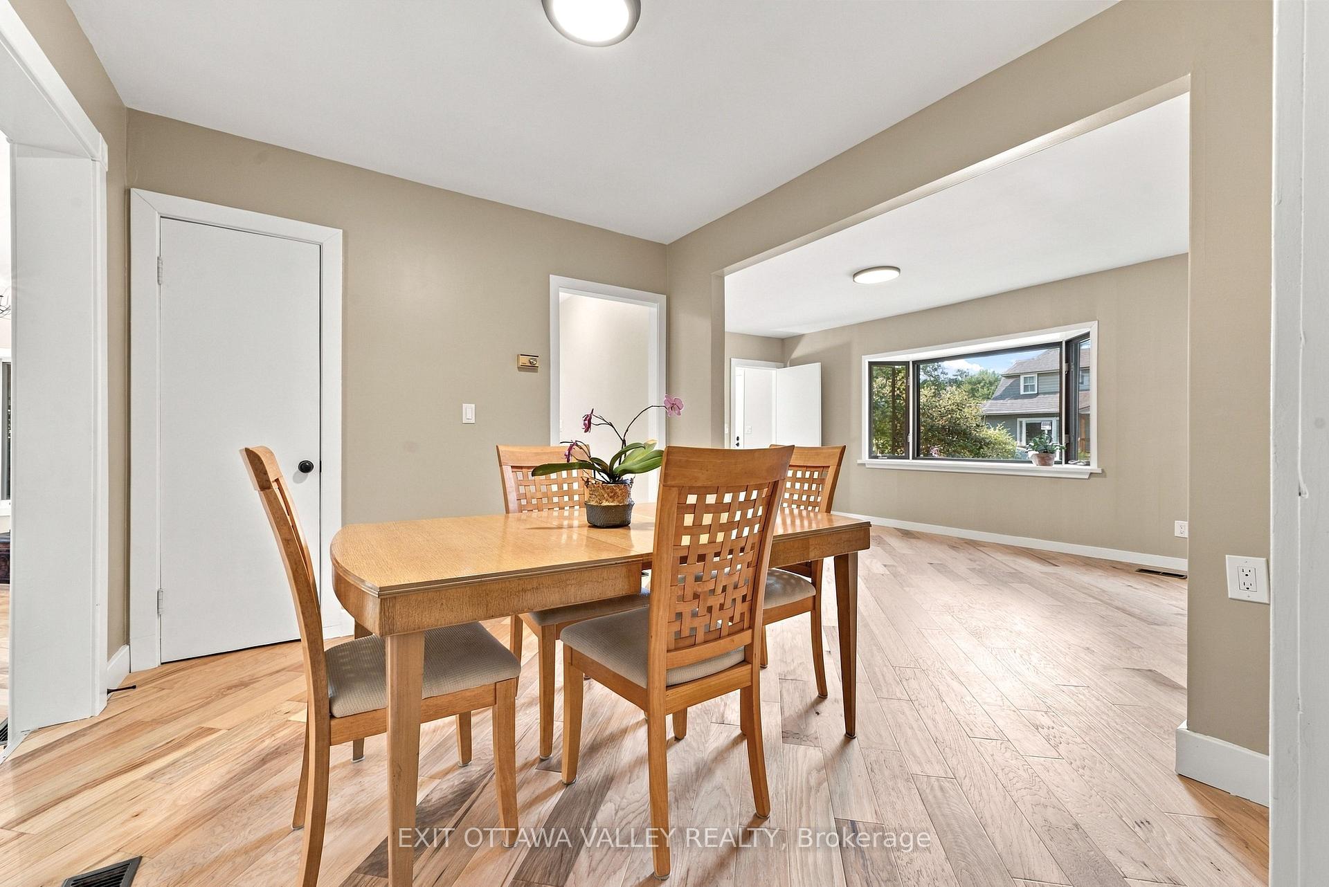 Photo 11 of 5 Silvie Street, Deep River, Deep River — HOMEH