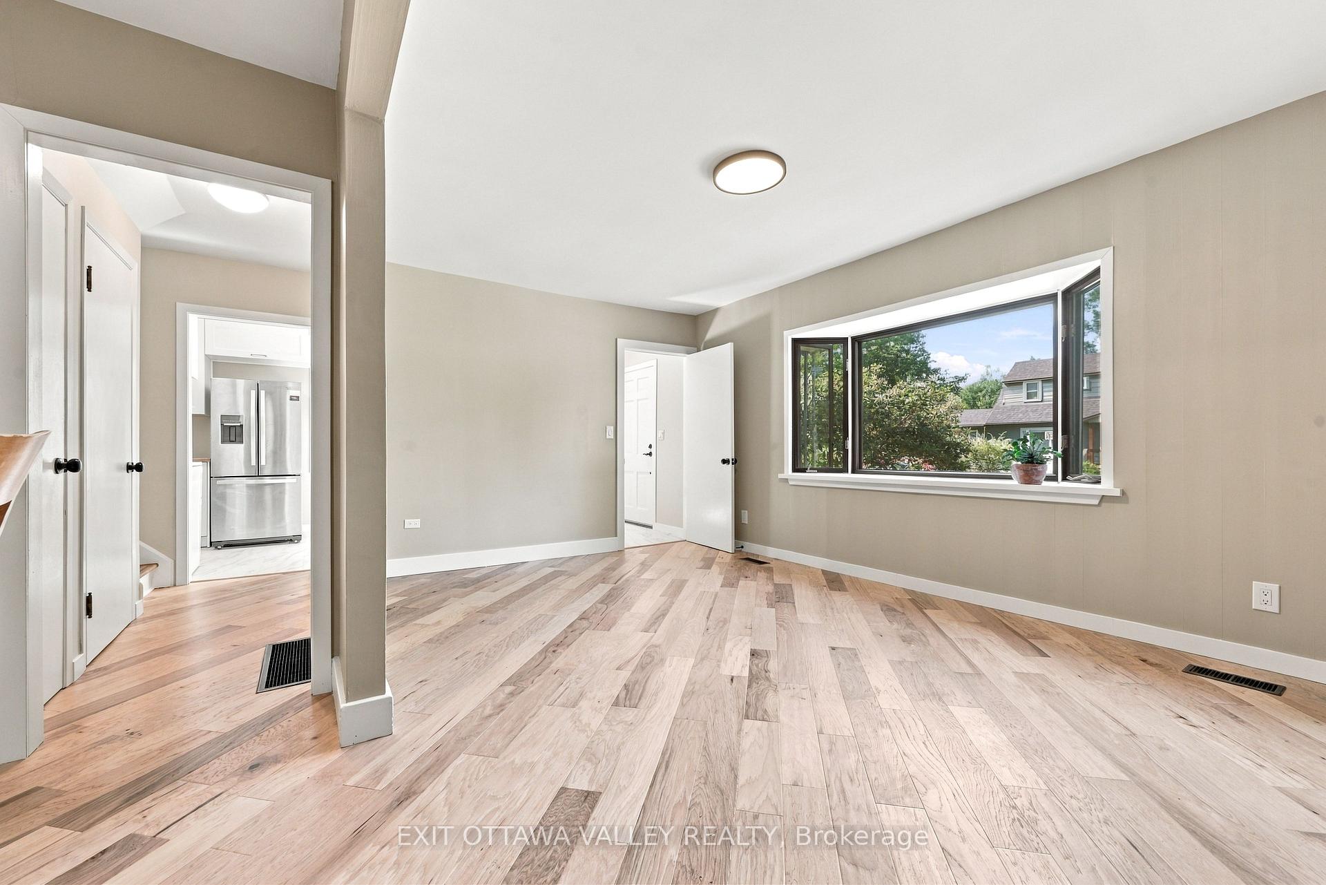 Photo 18 of 5 Silvie Street, Deep River, Deep River — HOMEH