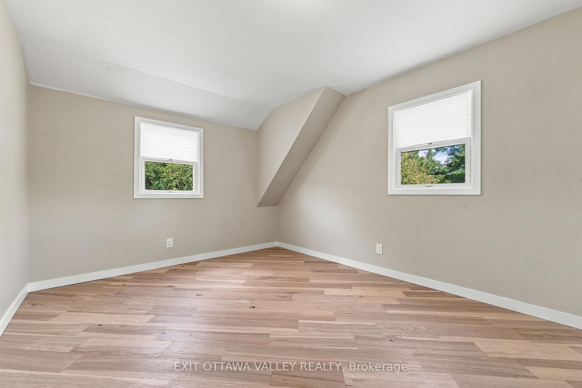 Photo 36 of 5 Silvie Street, Deep River, Deep River — HOMEH