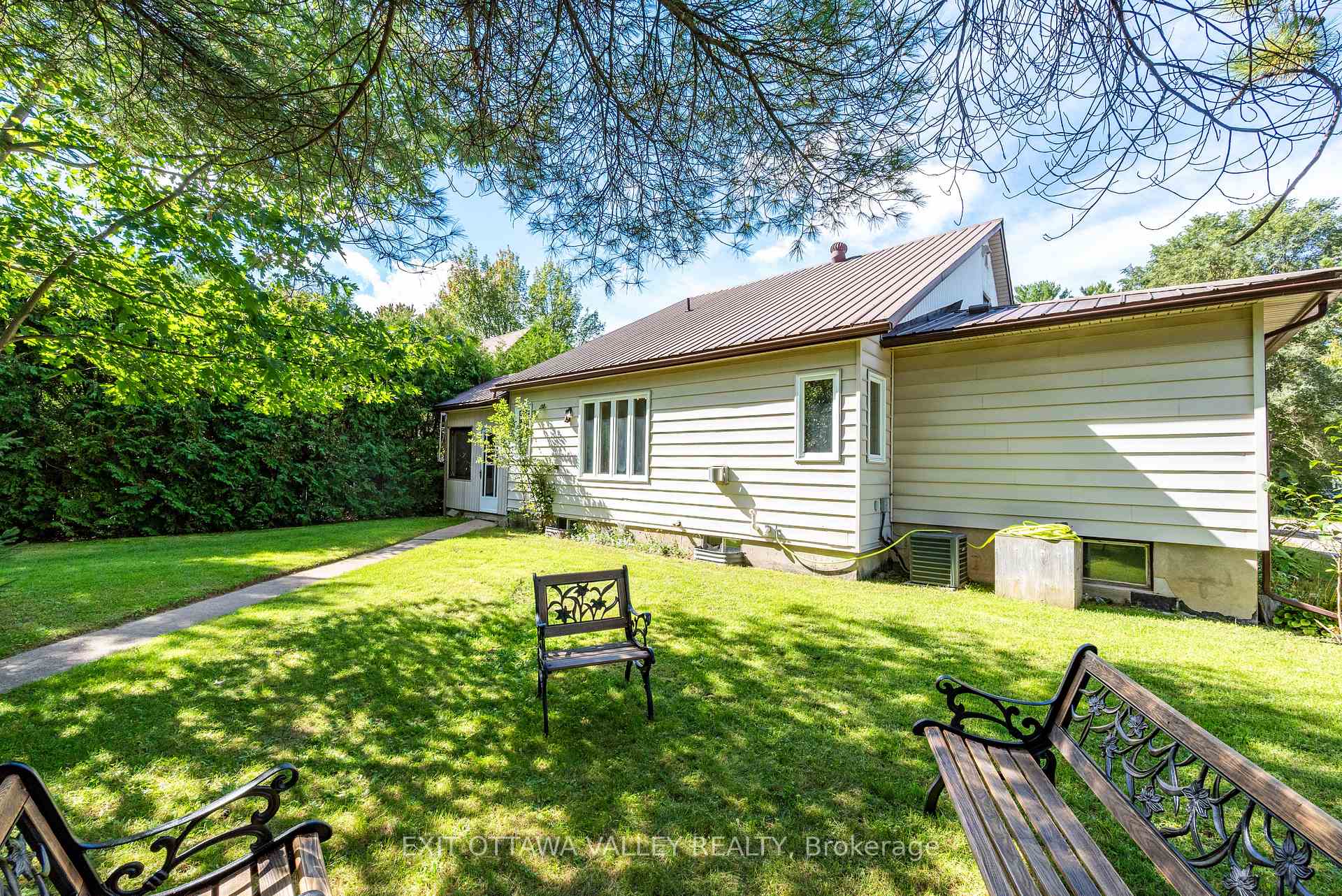Photo 42 of 5 Silvie Street, Deep River, Deep River — HOMEH