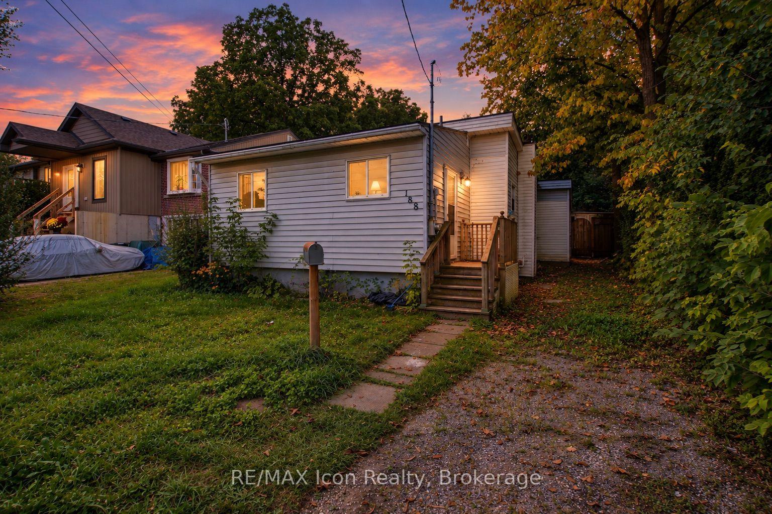 Photo 2 of 188 Stevenson Street N, Guelph, St. George's — HOMEH