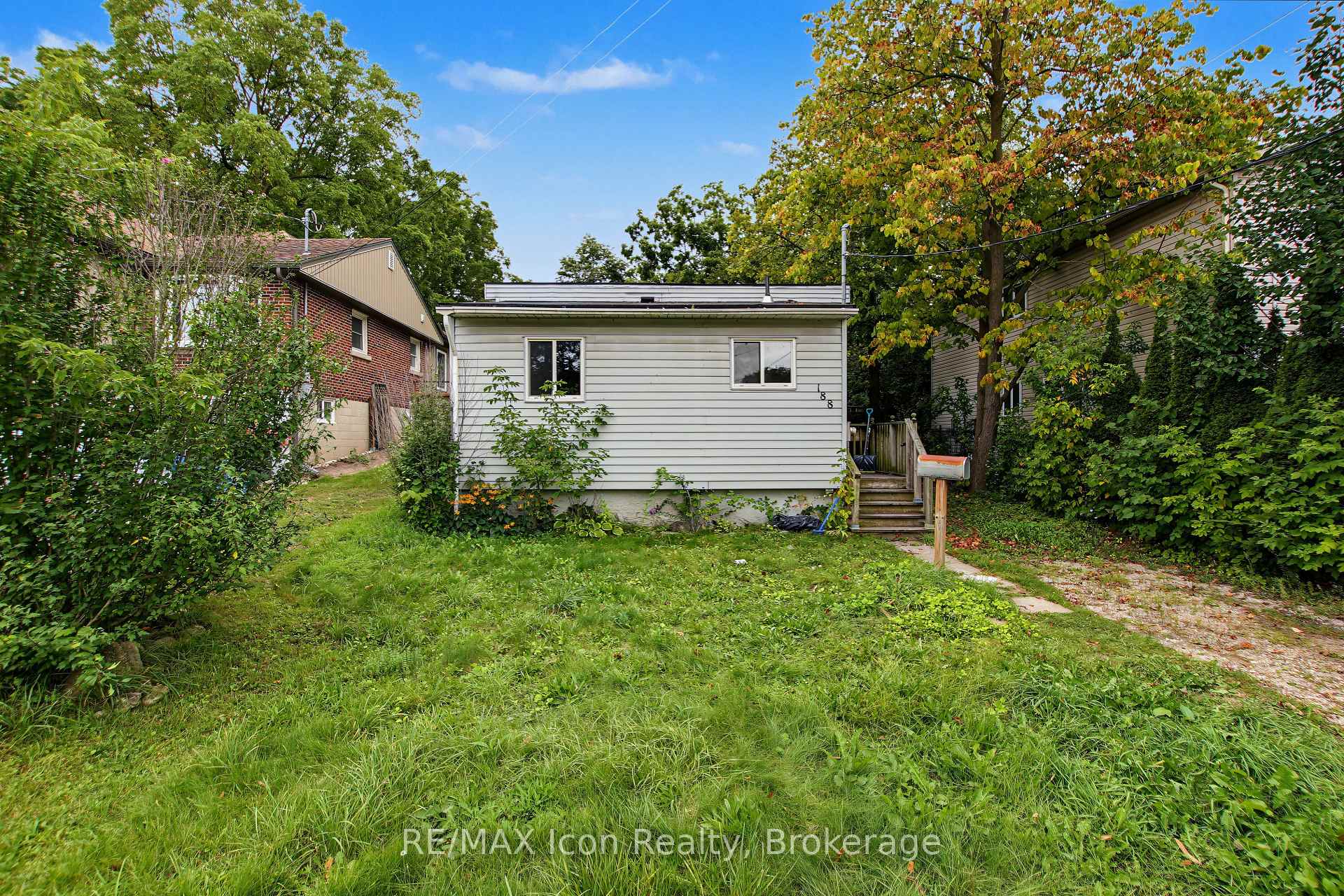 Photo 3 of 188 Stevenson Street N, Guelph, St. George's — HOMEH
