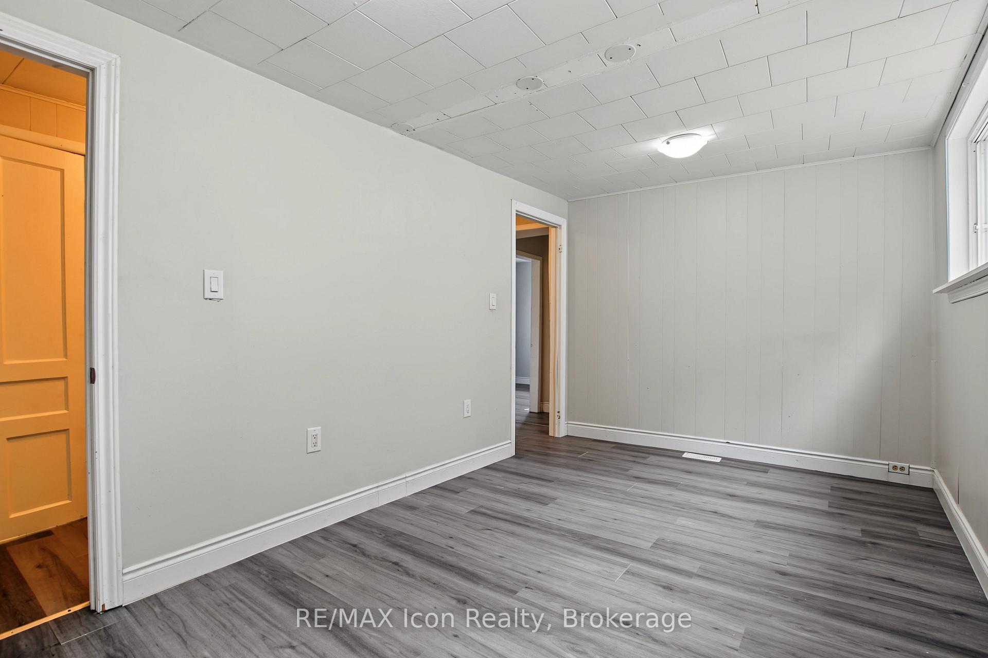 Photo 17 of 188 Stevenson Street N, Guelph, St. George's — HOMEH