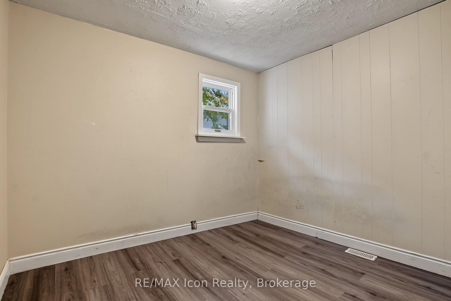 Photo 19 of 188 Stevenson Street N, Guelph, St. George's — HOMEH