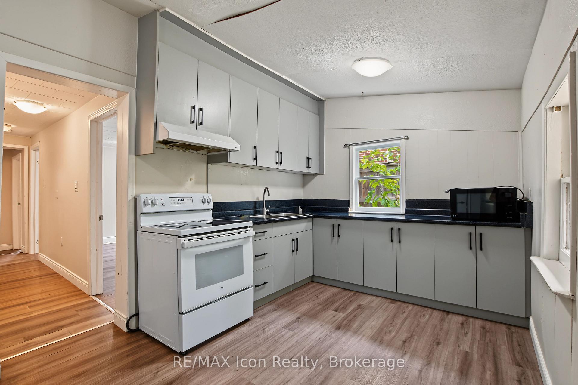 Photo 6 of 188 Stevenson Street N, Guelph, St. George's — HOMEH