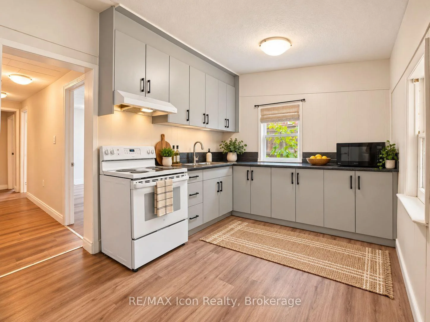 Photo 4 of 188 Stevenson Street N, Guelph, St. George's — HOMEH
