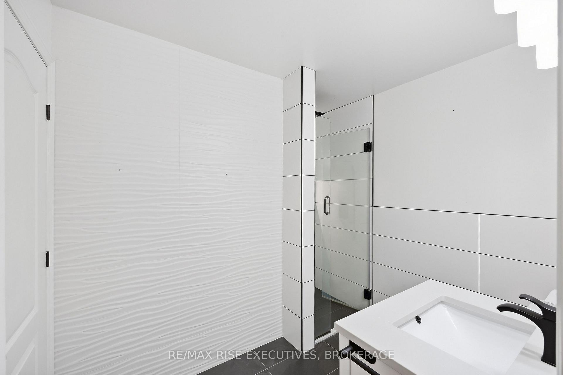 Photo 18 of 1500 Crimson Crescent, Kingston, City Northwest — HOMEH