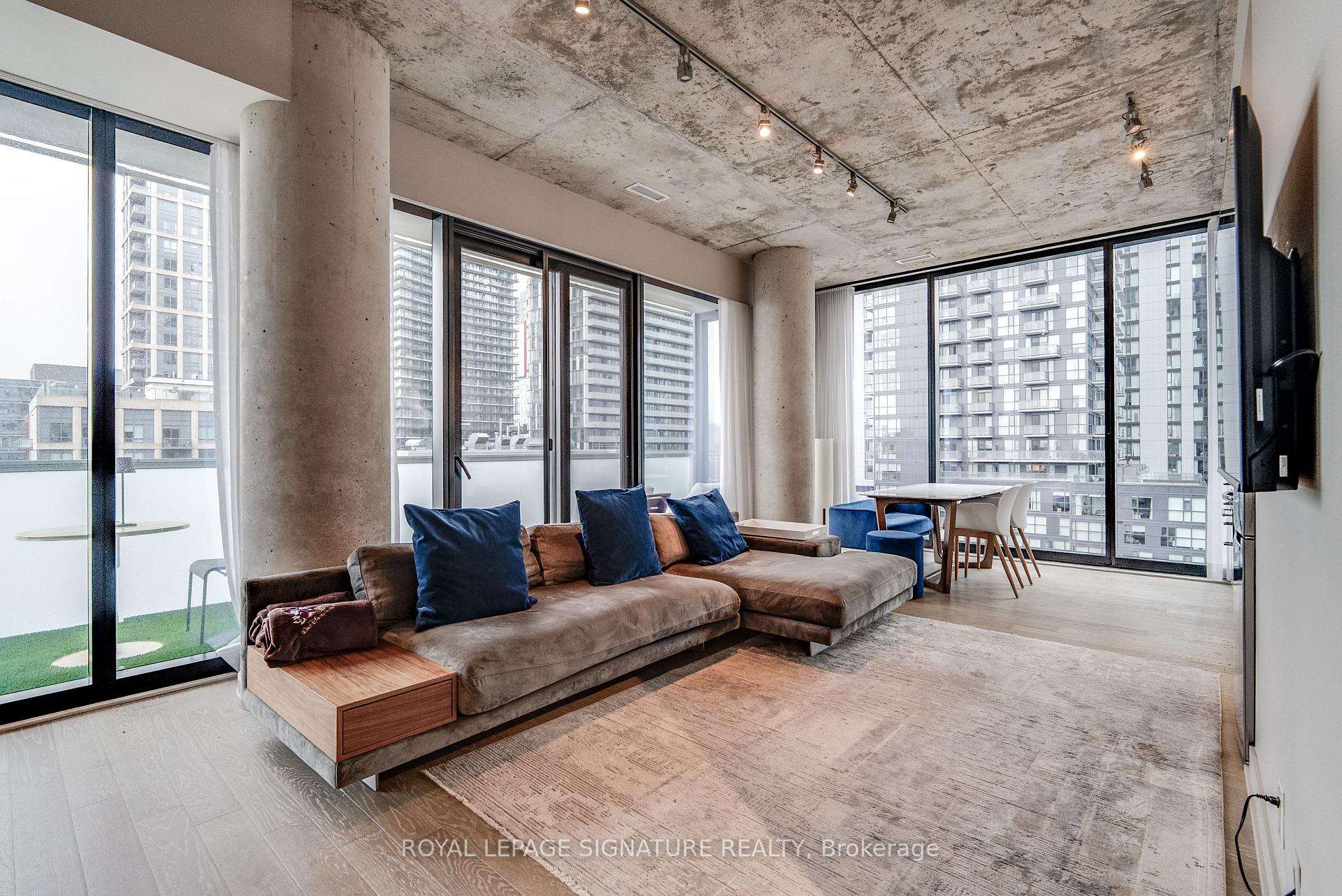 Photo of Unit 1606, 11 Charlotte Street