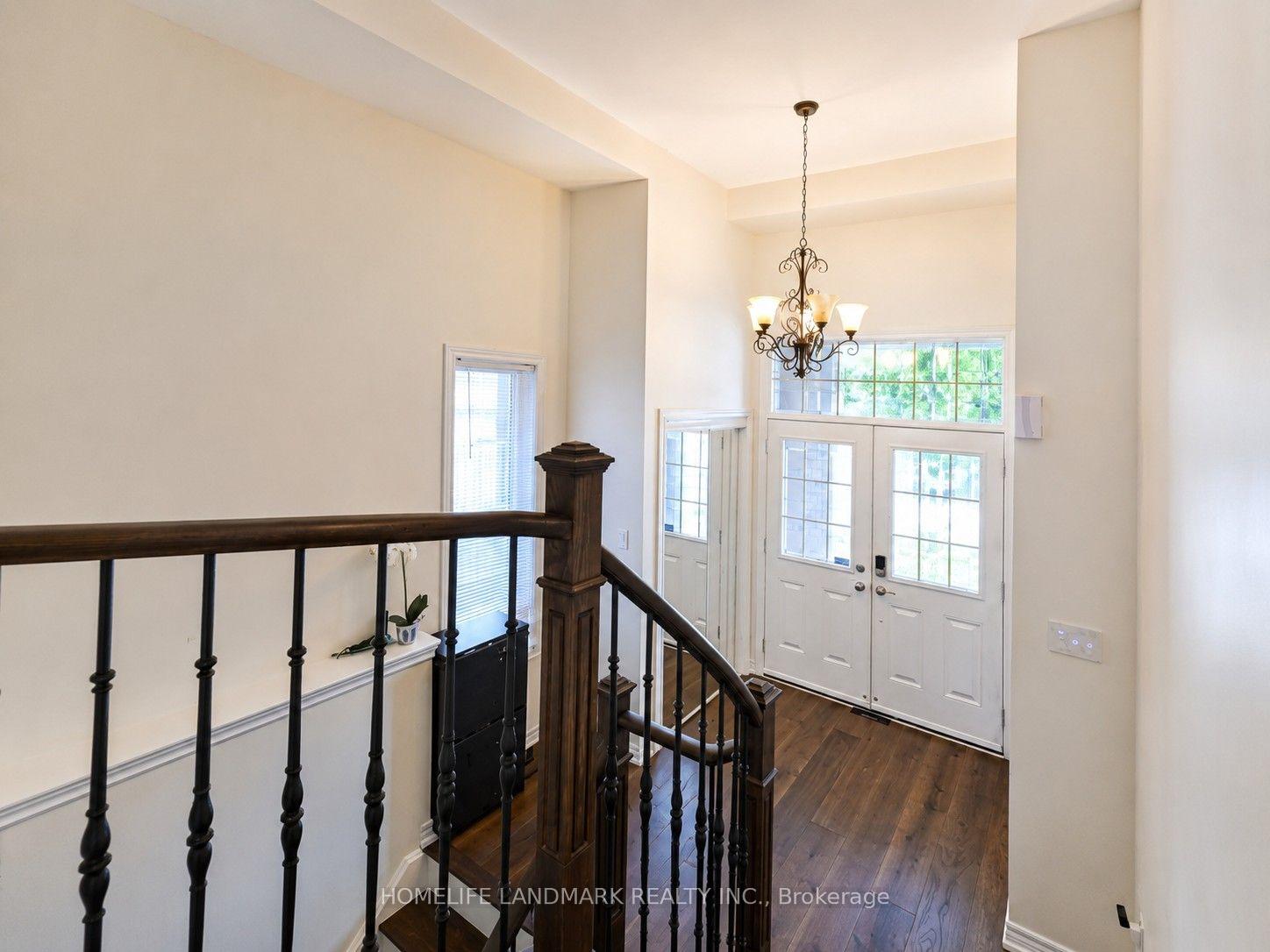 Photo 7 of 41 Mansard Drive, Richmond Hill, Jefferson — HOMEH