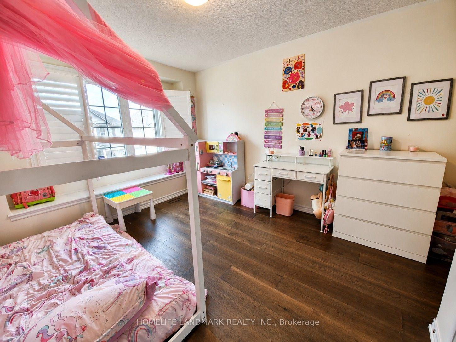 Photo 30 of 41 Mansard Drive, Richmond Hill, Jefferson — HOMEH