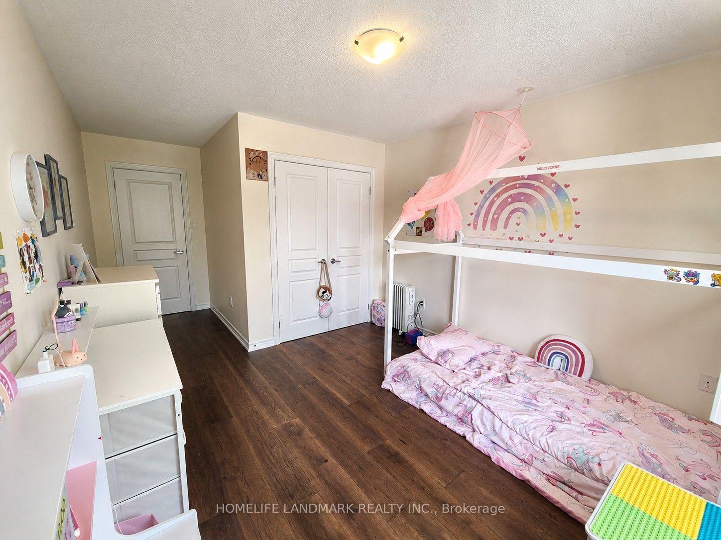 Photo 31 of 41 Mansard Drive, Richmond Hill, Jefferson — HOMEH