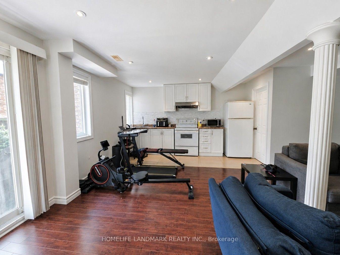 Photo 39 of 41 Mansard Drive, Richmond Hill, Jefferson — HOMEH