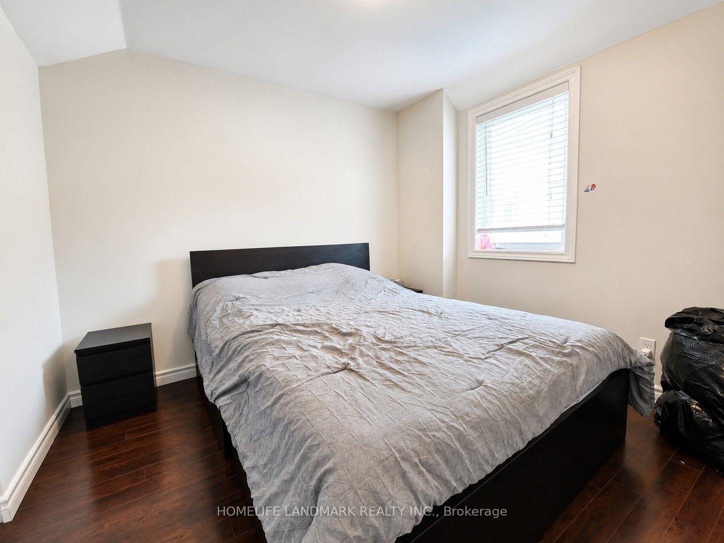 Photo 40 of 41 Mansard Drive, Richmond Hill, Jefferson — HOMEH
