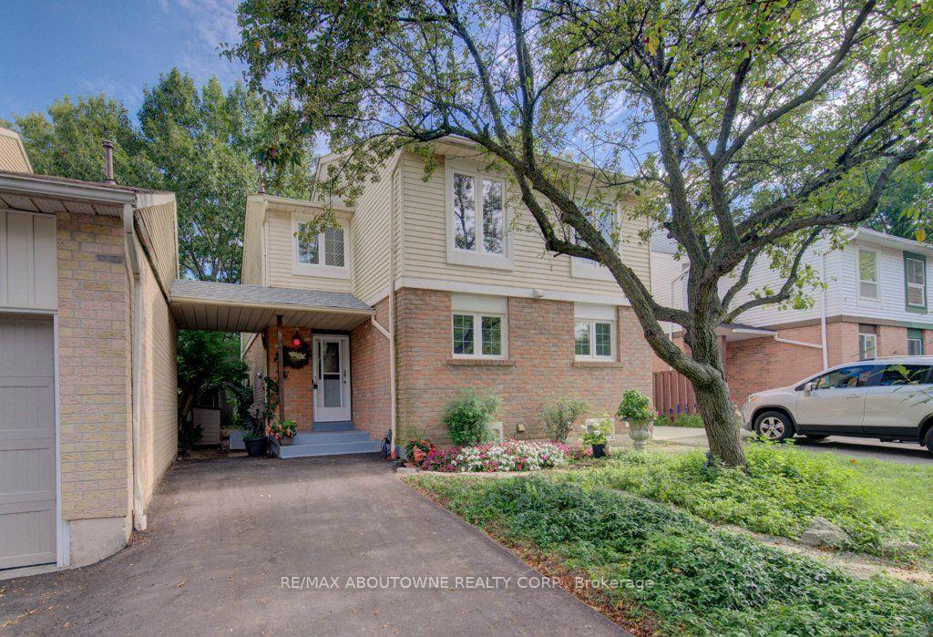 Photo of 1012 Elizabeth Place
