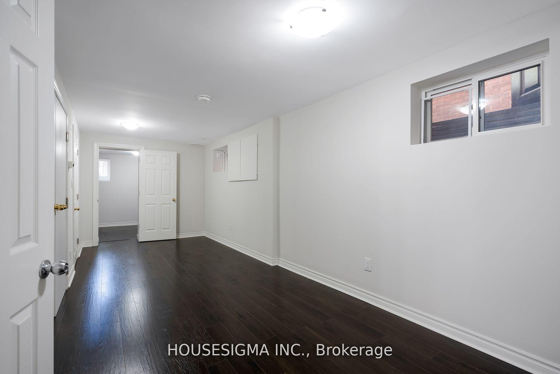 Photo 6 of Unit Lower, 72 Redwood Avenue, Toronto, Greenwood-Coxwell — HOMEH