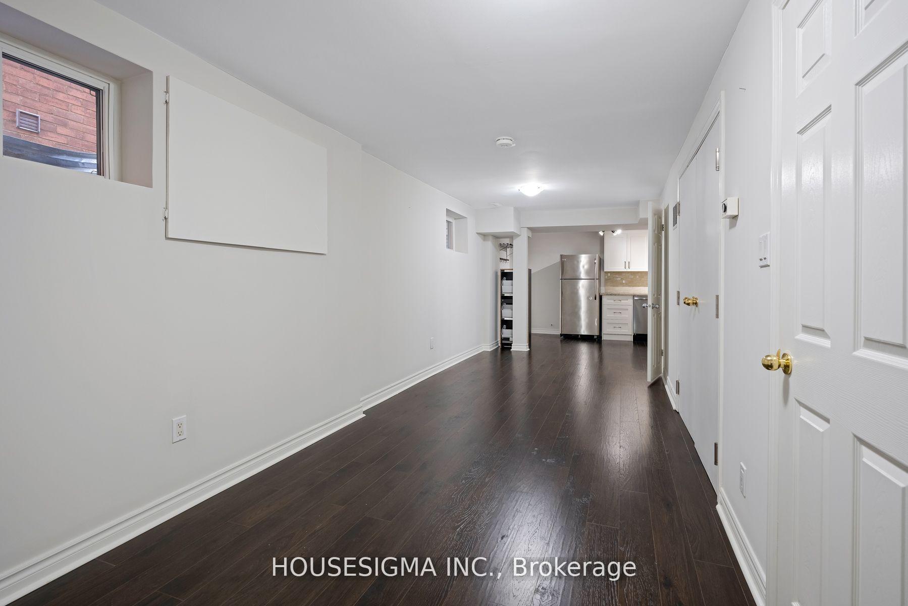 Photo 13 of Unit Lower, 72 Redwood Avenue, Toronto, Greenwood-Coxwell — HOMEH