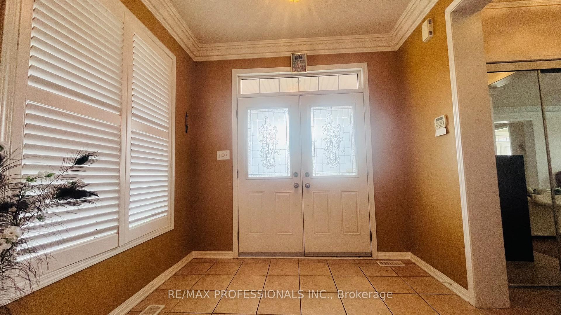 Photo 5 of 49 Colchester Street, Markham, Cornell — HOMEH
