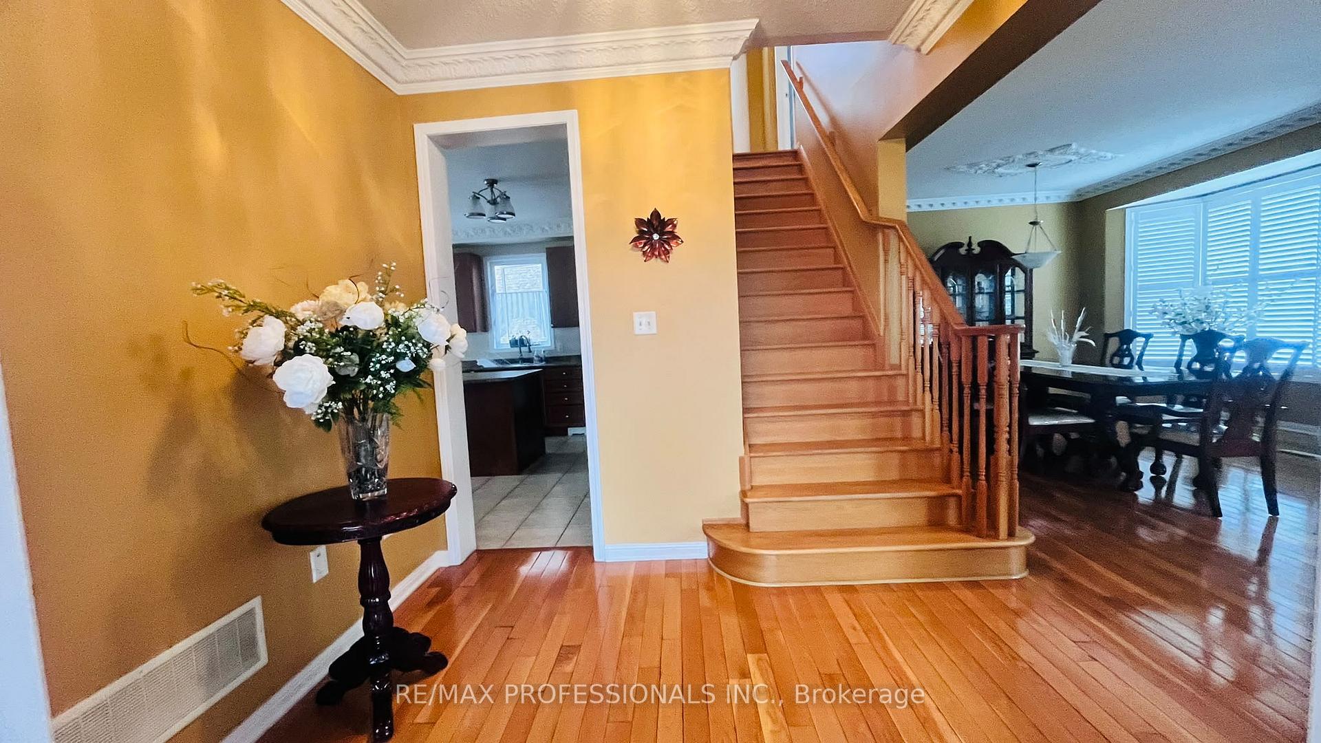 Photo 6 of 49 Colchester Street, Markham, Cornell — HOMEH
