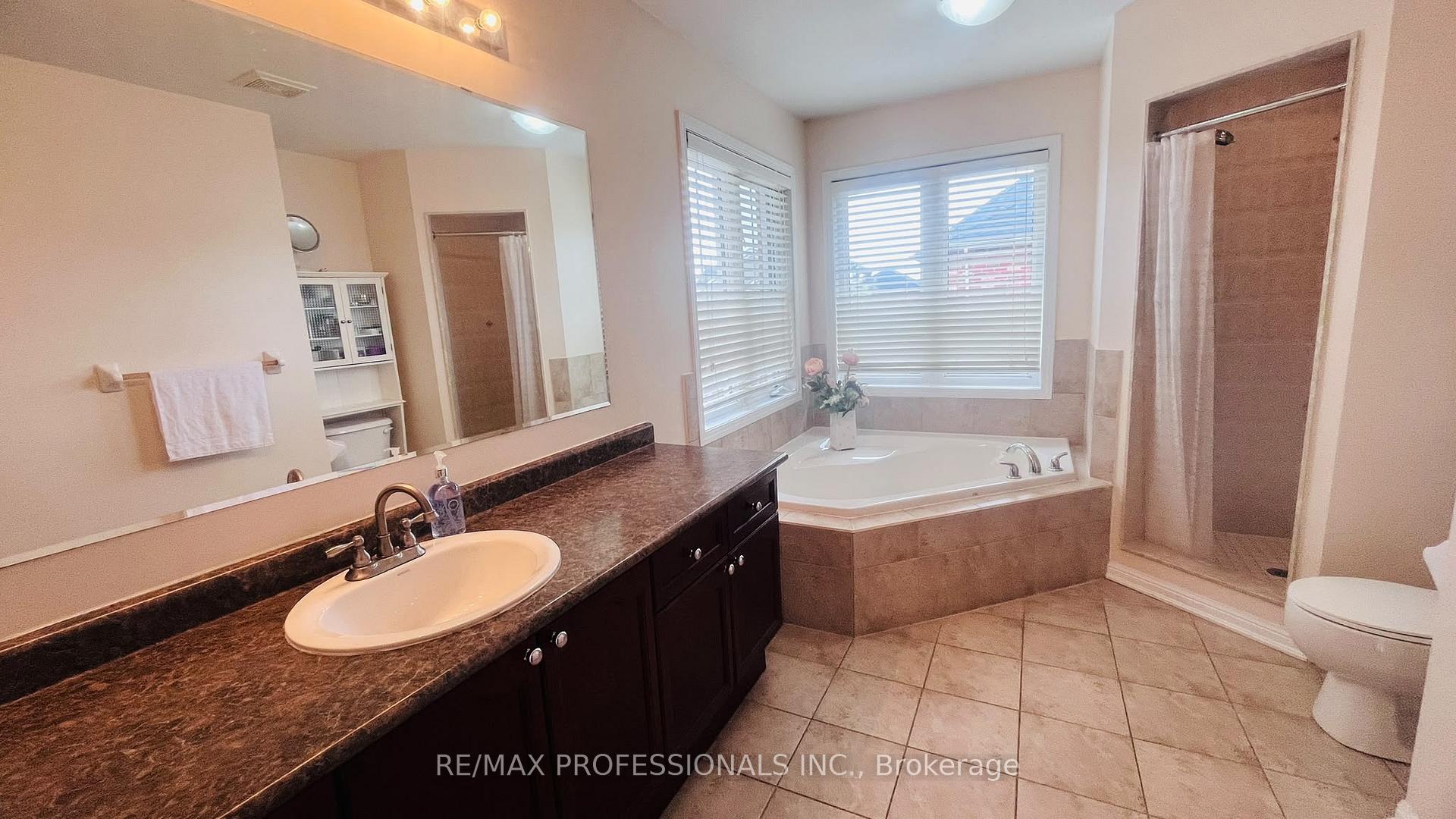 Photo 27 of 49 Colchester Street, Markham, Cornell — HOMEH
