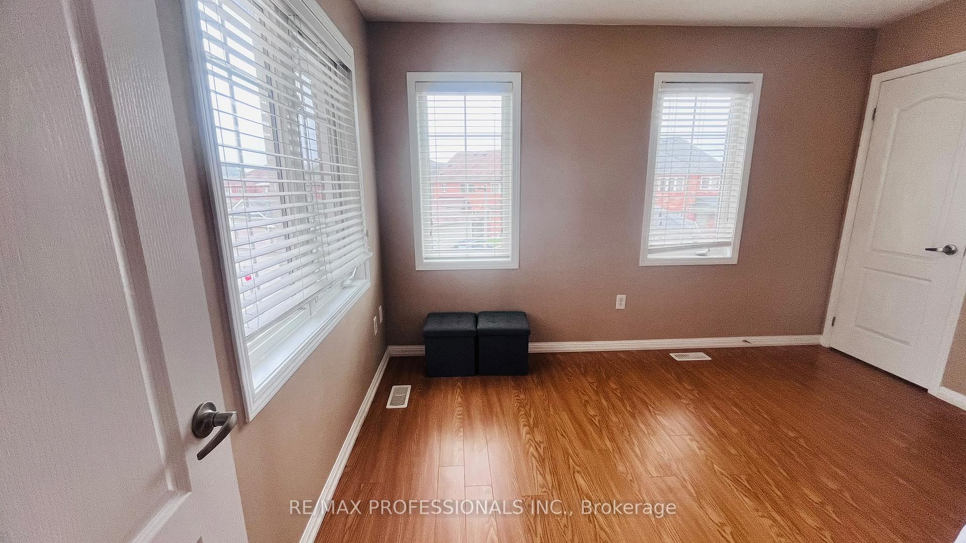 Photo 21 of 49 Colchester Street, Markham, Cornell — HOMEH